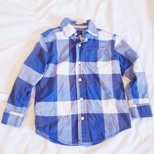 Boys Size 5 Blue and White Plaid Button Down Shirt